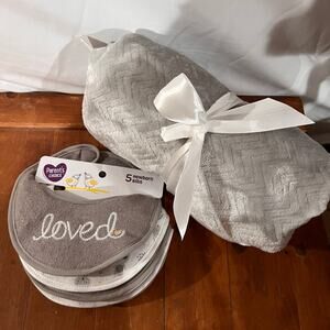 Newborn Gift Bundle